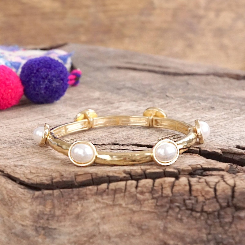 Jeweled Golden Bangle – Pearl