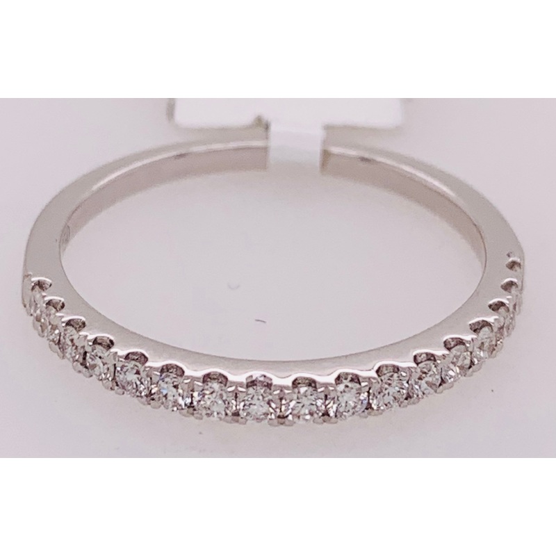 18K White Gold Band