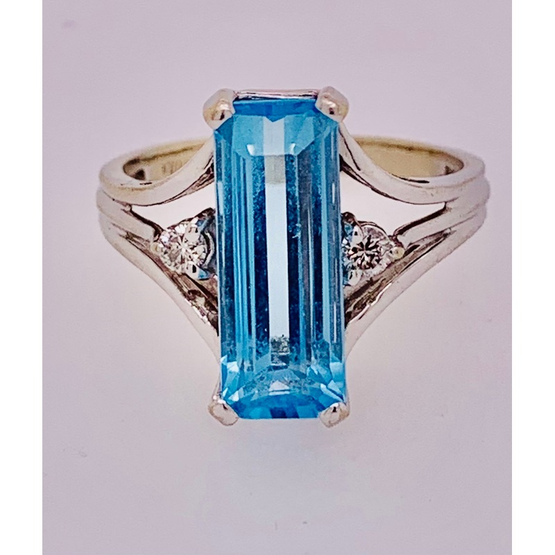 14K White Gold Blue Topaz & Diamond Ring