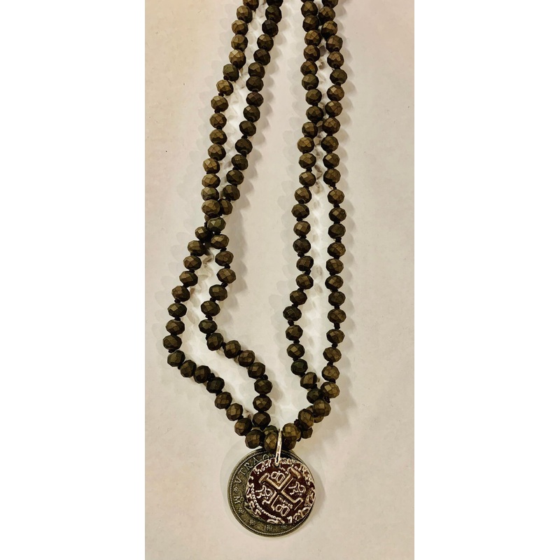 Fashion Beaded Necklace with Coin Pendant