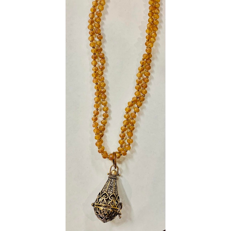 Fashion Necklace with Pendant