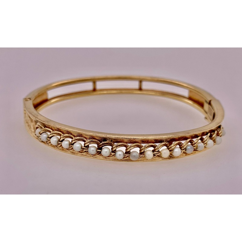 Estate Cultured Pearl Bangle