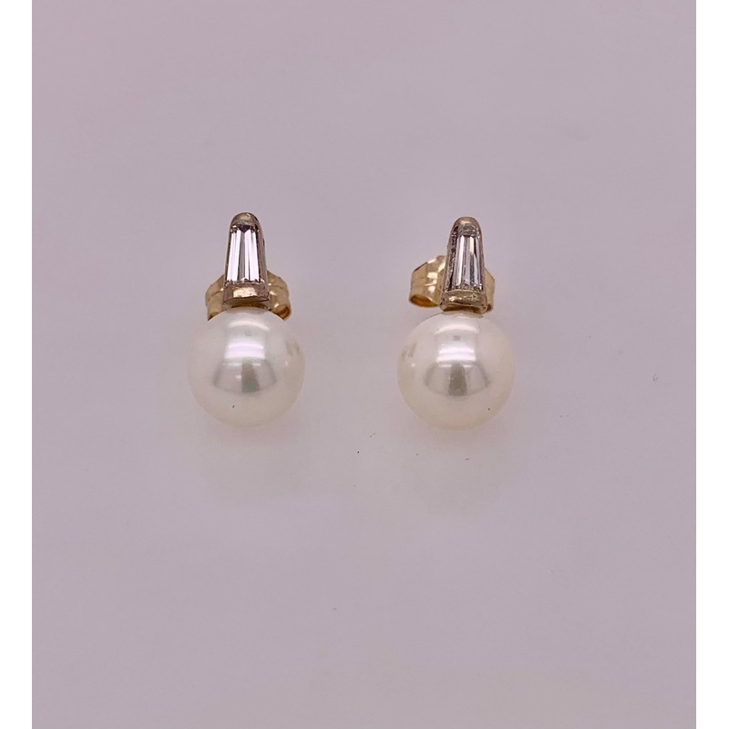 14K Gold Pearl Earrings