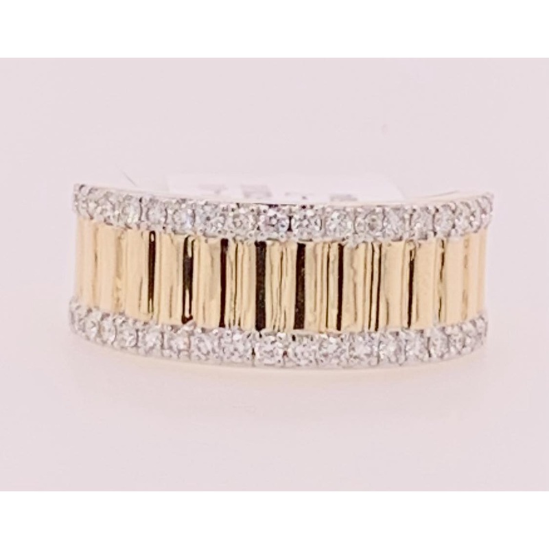 14K Ribbed Diamond Band Ring