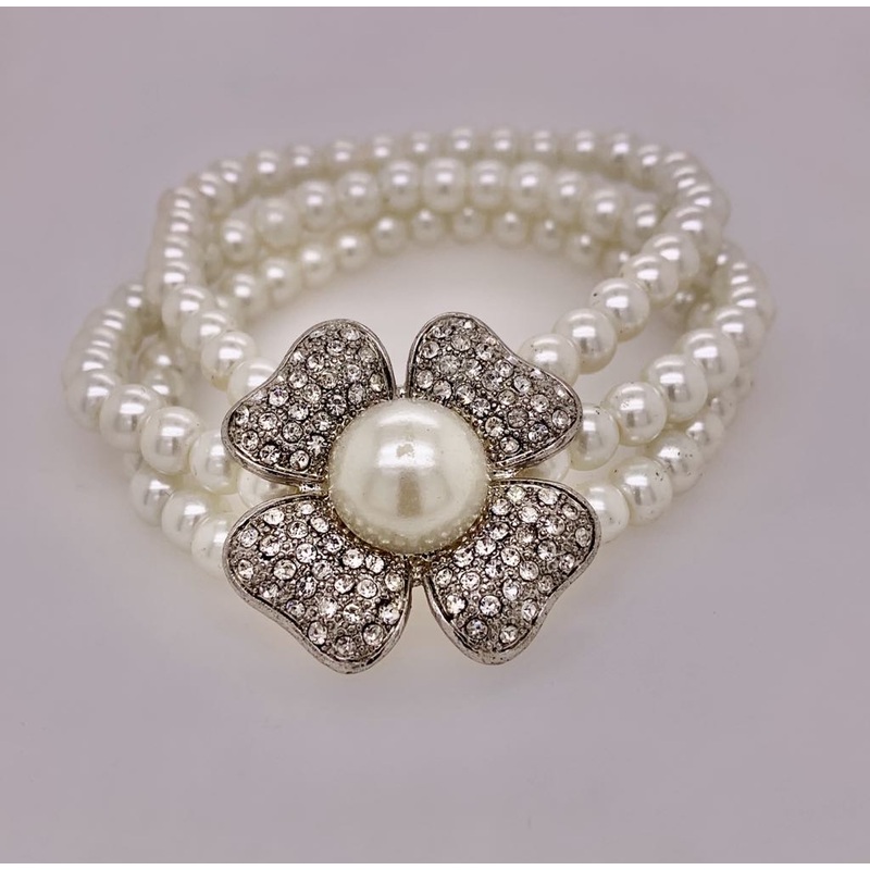 Estate Fashion Faux Pearl Bracelet
