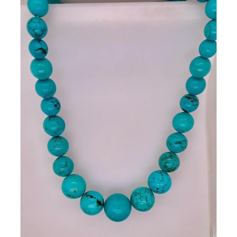 Estate Fashion Turquoise Colored Bead Necklace