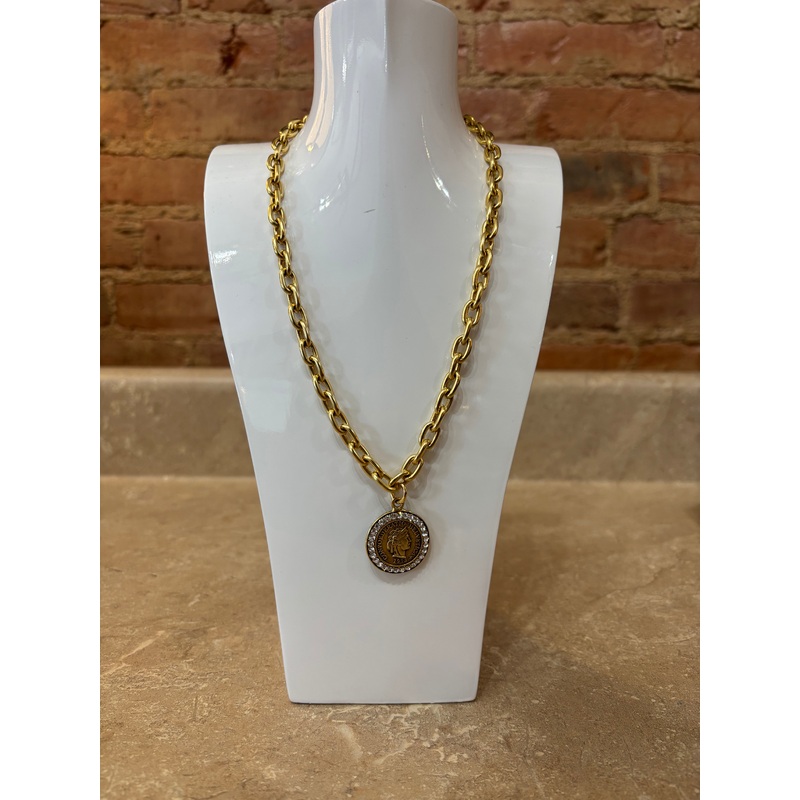 Coin Pendant Necklace in Diamond