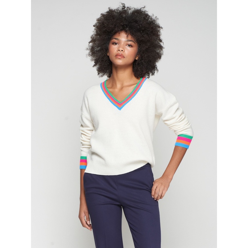 Vilagallo V-Neck Knit Sweater in Cream