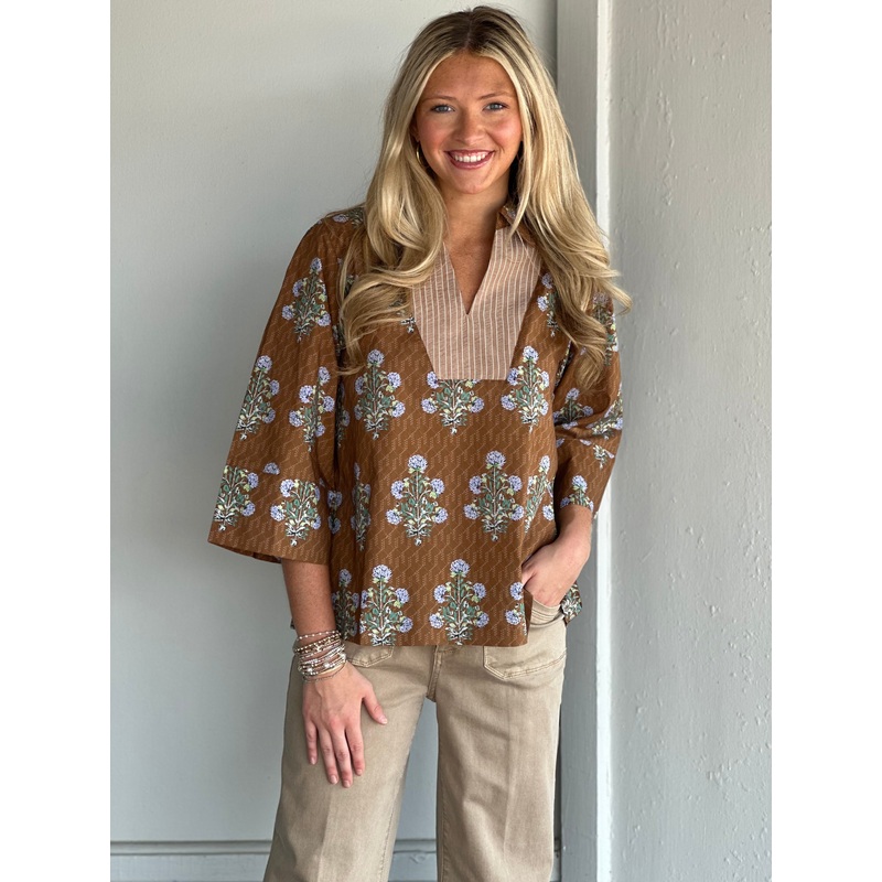 In Just A Minute Brown Floral Top