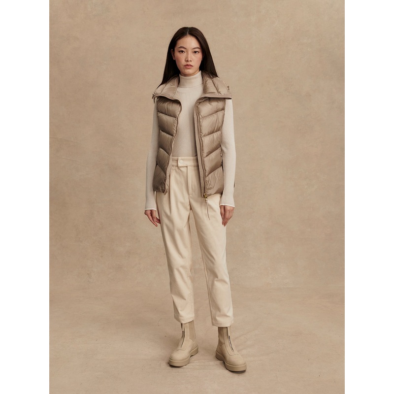Varley Bextor Lightweight Down Gilet in Simply Taupe