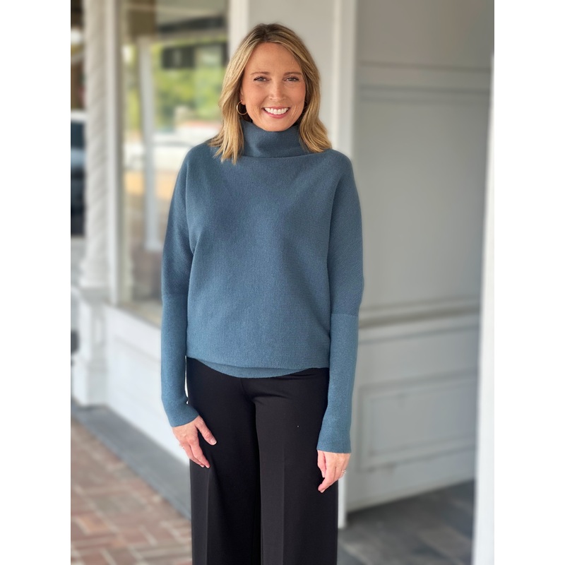 Cozy Knit Turtleneck Pullover Sweater in Lagoon