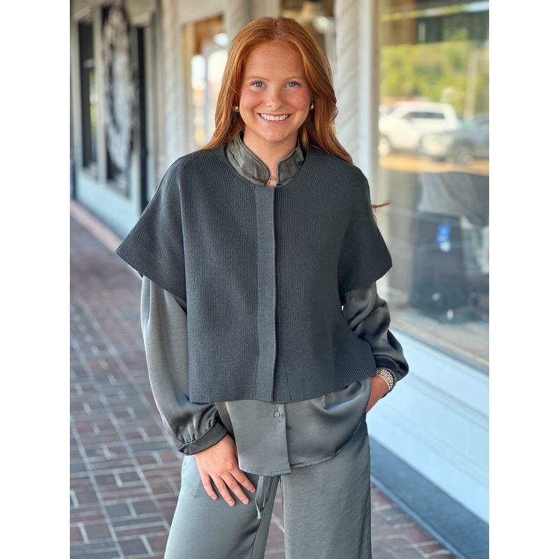 Olive Sleeveless Cardigan|S/M|M/L